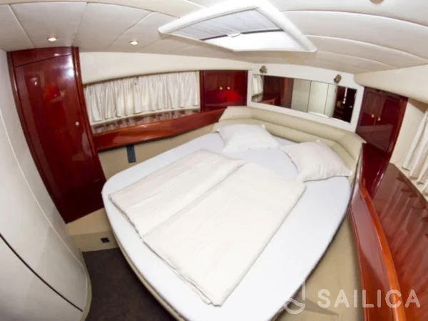 Princess 480 - Yacht Charter Sailica