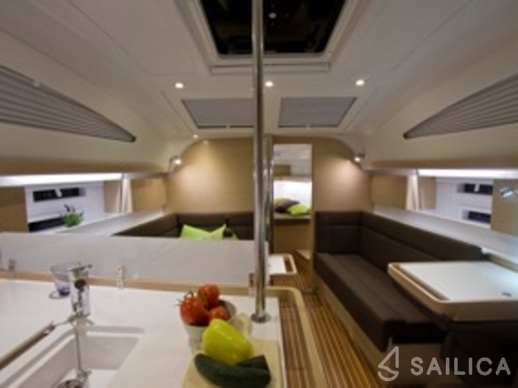 Elan 40 Impression - Yacht Charter Sailica