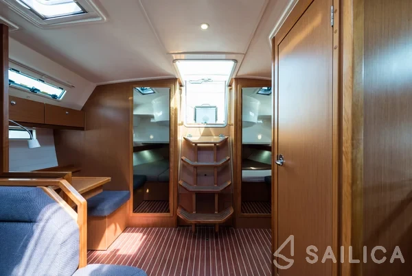 Bavaria 40 Cruiser - Yacht Charter Sailica