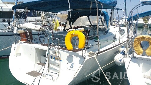 Oceanis 43 - Yacht Charter Sailica