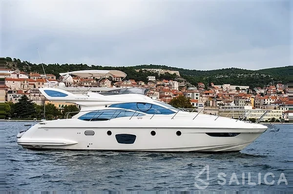 Azimut 47 - Yacht Charter Sailica
