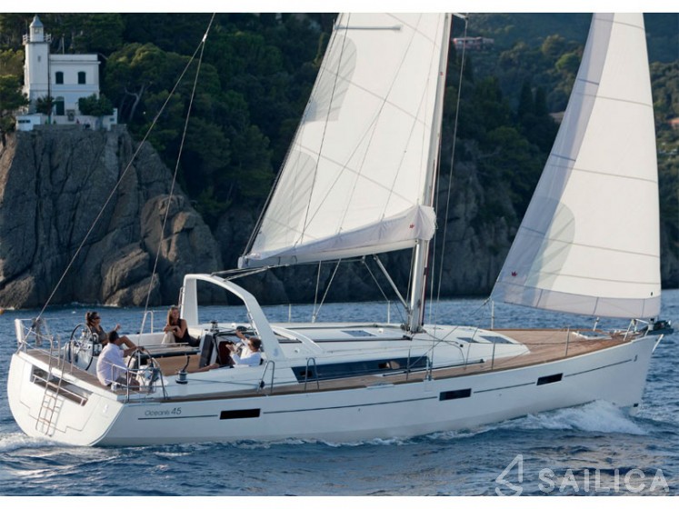 Oceanis 45 - Yacht Charter Sailica