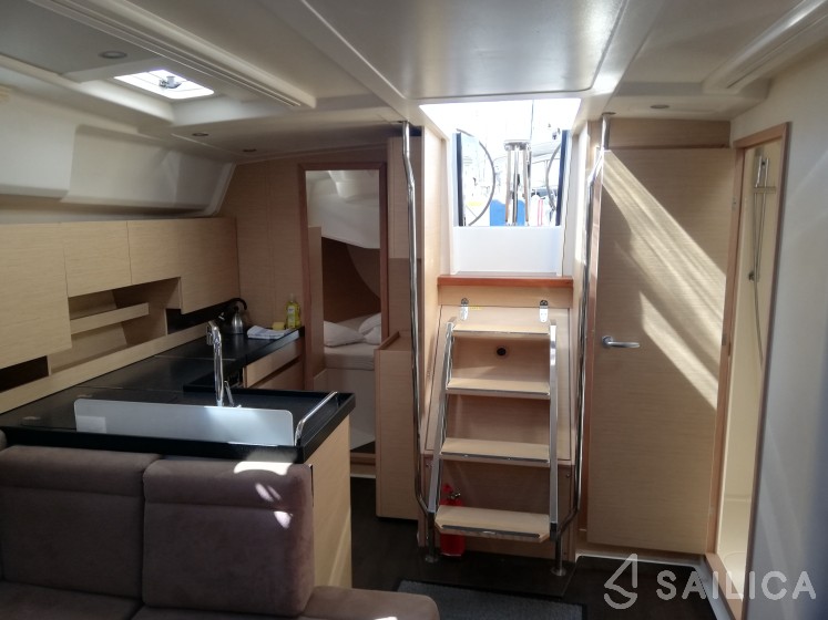 Hanse 458 - Yacht Charter Sailica