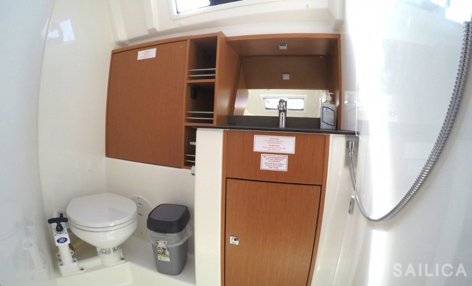 Bavaria 41 Cruiser - Yacht Charter Sailica