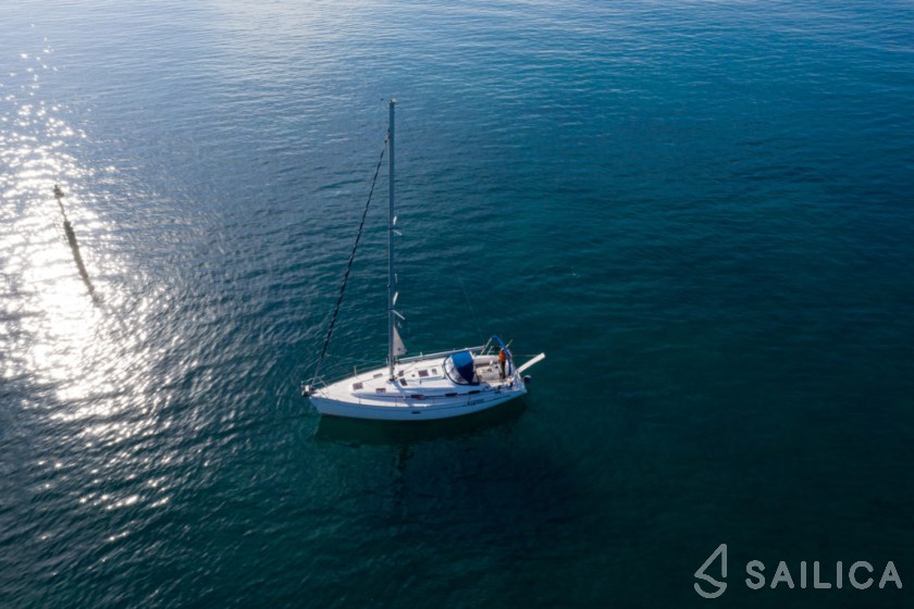 Bavaria 37 Cruiser - Yacht Charter Sailica