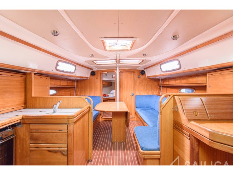 Bavaria 37 Cruiser - Yacht Charter Sailica