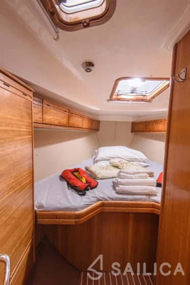 Bavaria 37 Cruiser - Yacht Charter Sailica