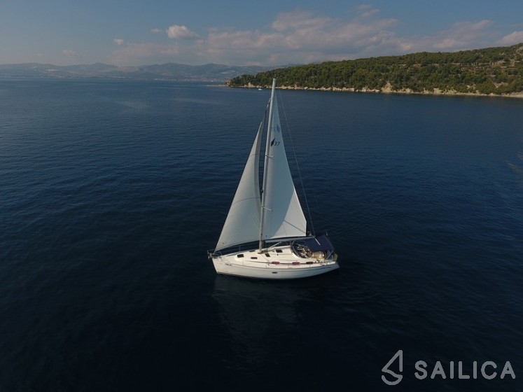 Bavaria 37 Cruiser - Yacht Charter Sailica