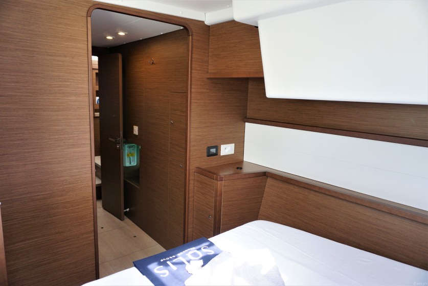 Lagoon 450 S - 4 + 2 cab. - Yacht Charter Sailica
