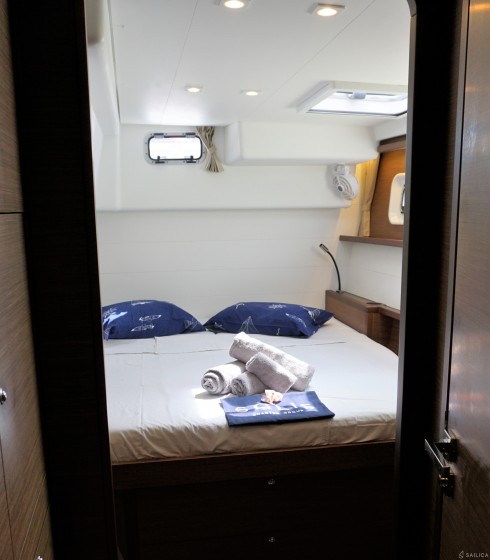 Lagoon 450 S - 4 + 2 cab. - Yacht Charter Sailica