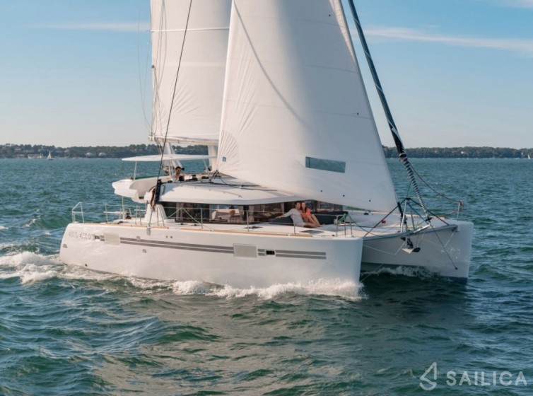 Lagoon 450 S - 4 + 2 cab. - Yacht Charter Sailica