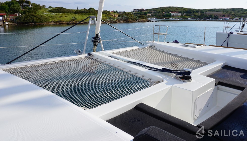 Lagoon 450 S - 4 + 2 cab. - Yacht Charter Sailica