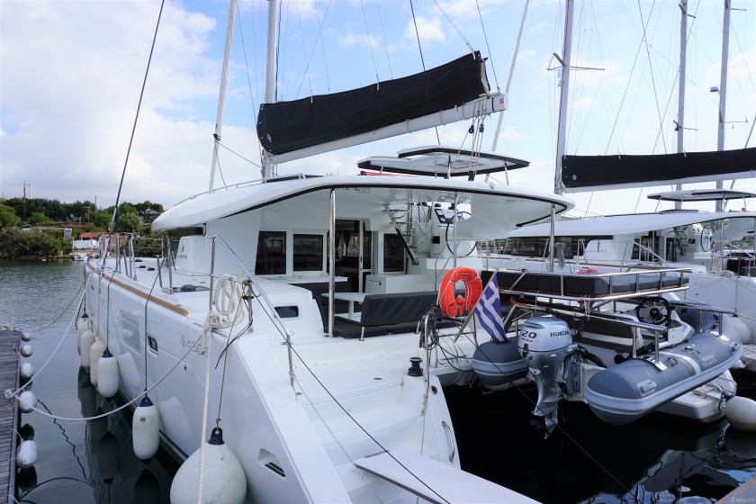 Lagoon 450 S - 4 + 2 cab. - Yacht Charter Sailica