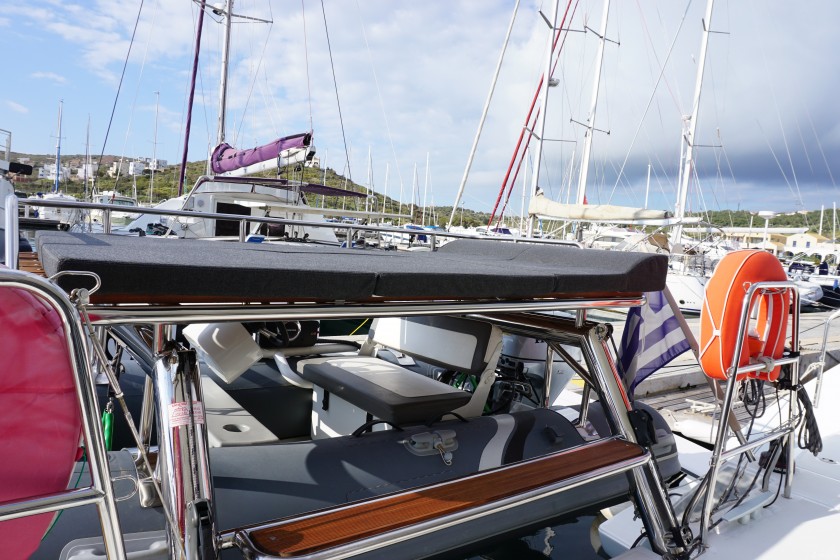 Lagoon 450 S - 4 + 2 cab. - Yacht Charter Sailica