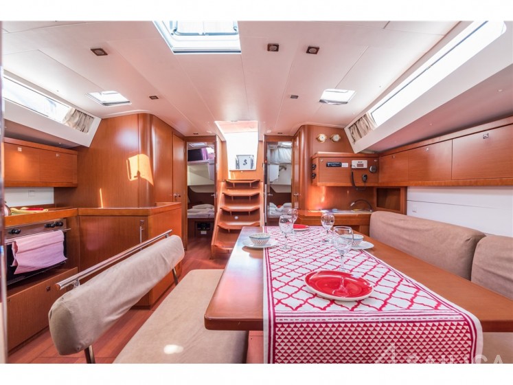 Oceanis 48 - Yacht Charter Sailica