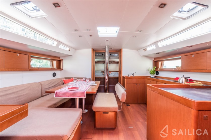 Oceanis 48 - Yacht Charter Sailica