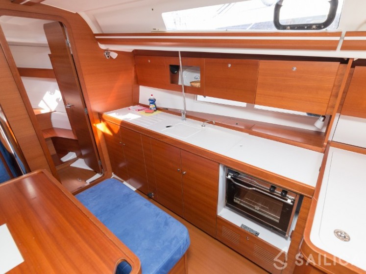 Dufour 375 Grand Large - Yacht Charter Sailica