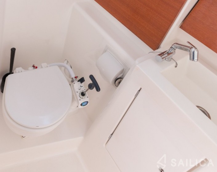 Dufour 375 Grand Large - Yacht Charter Sailica