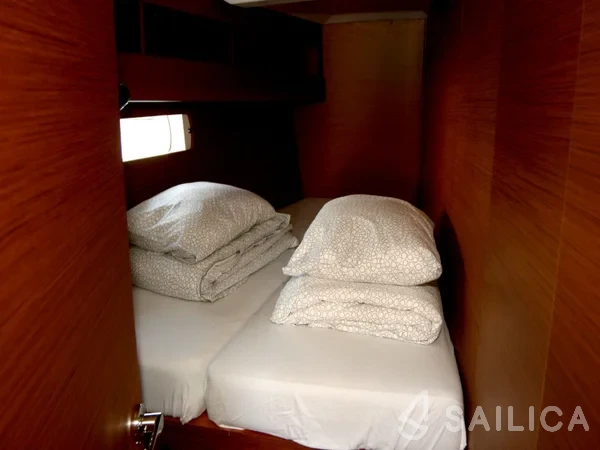 Sun Odyssey 479 - Yacht Charter Sailica