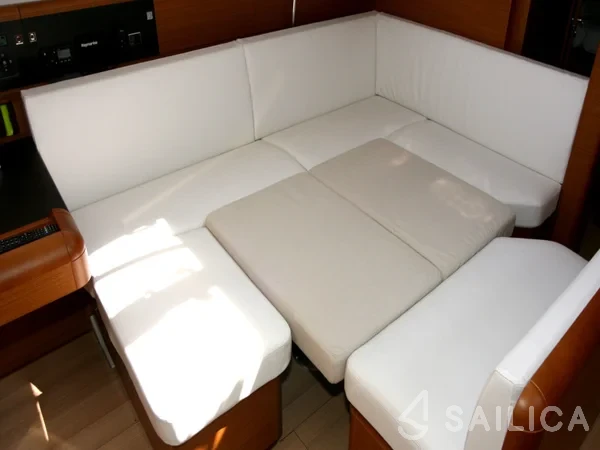 Sun Odyssey 479 - Yacht Charter Sailica