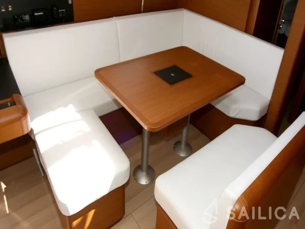 Sun Odyssey 479 - Yacht Charter Sailica