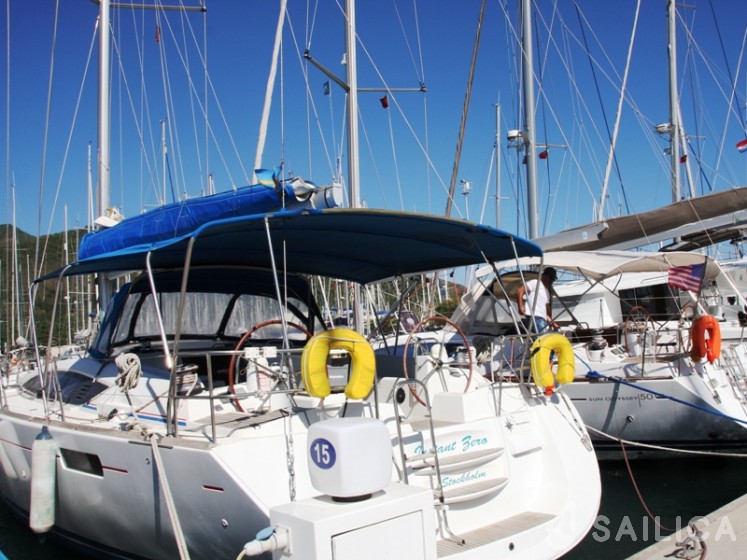 Jeanneau 53 - Yacht Charter Sailica
