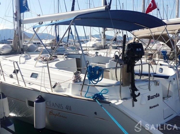 Oceanis 41.1 - Yacht Charter Sailica