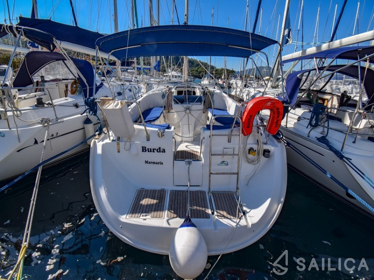 Oceanis 41.1 - Yacht Charter Sailica