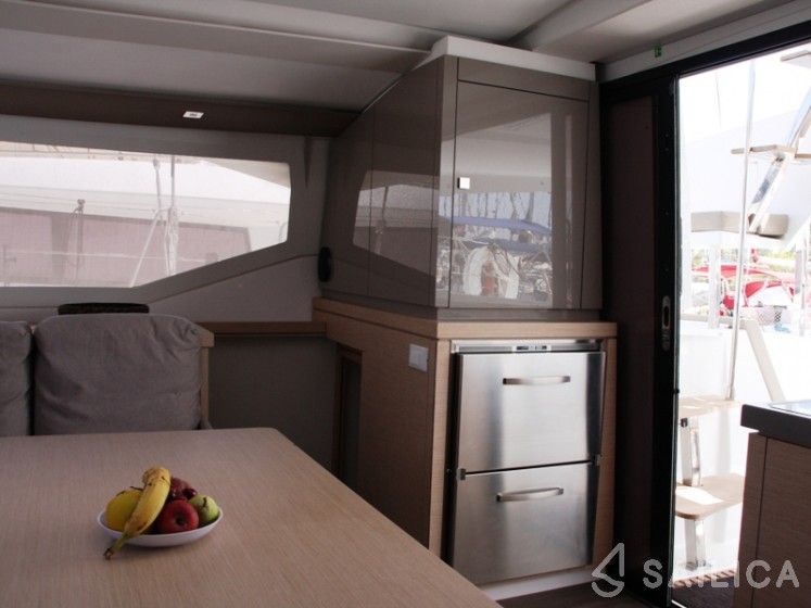 Lucia 40 - Yacht Charter Sailica