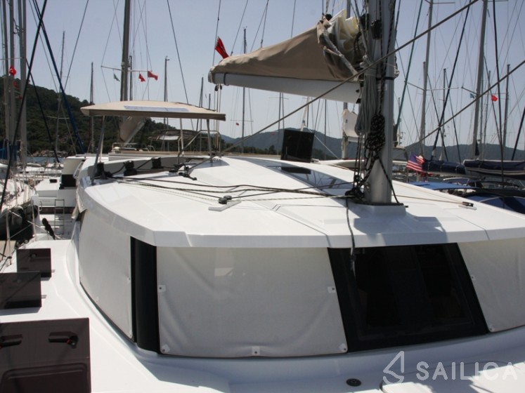 Lucia 40 - Yacht Charter Sailica