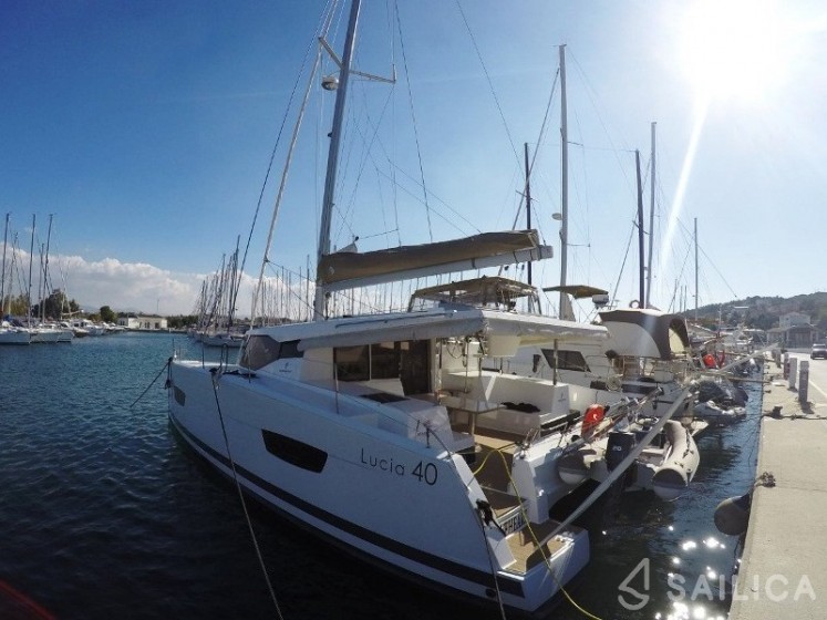 Lucia 40 - Yacht Charter Sailica