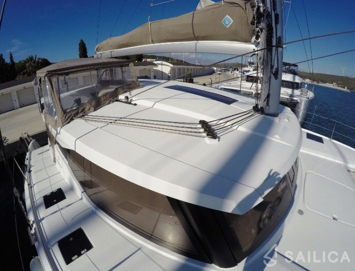 Lucia 40 - Yacht Charter Sailica