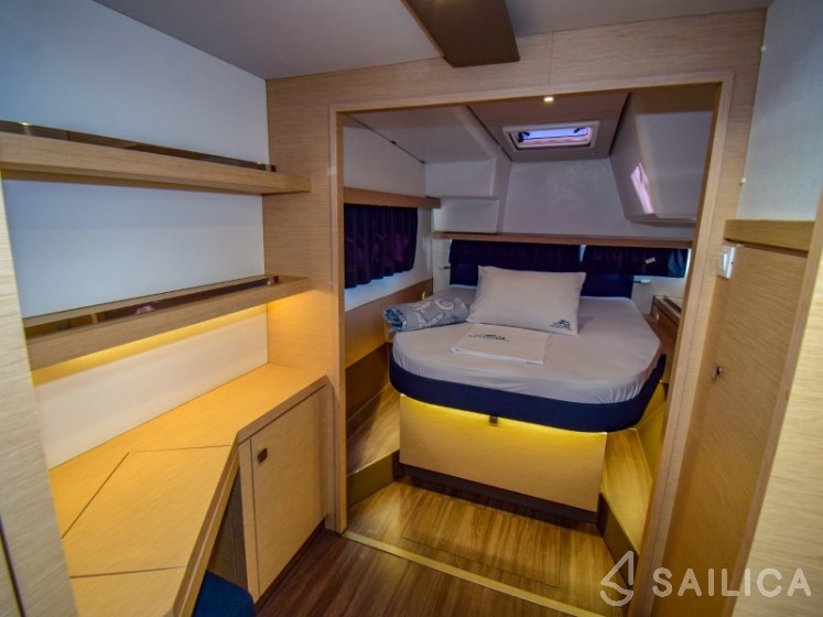 Lucia 40 - Yacht Charter Sailica