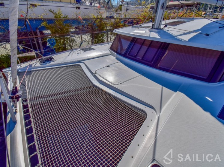 Lucia 40 - Yacht Charter Sailica