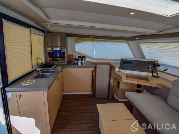 Lucia 40 - Yacht Charter Sailica