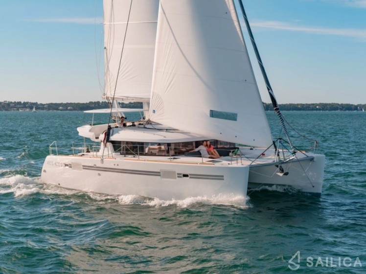 Lagoon 450 S - 4 + 2 cab. - Yacht Charter Sailica
