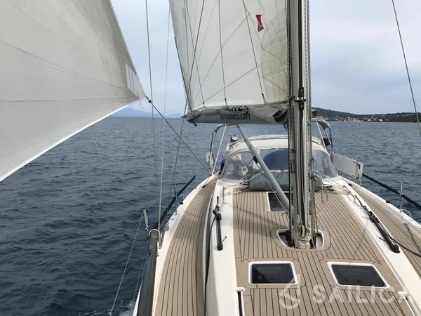 X 4-3 - Yacht Charter Sailica