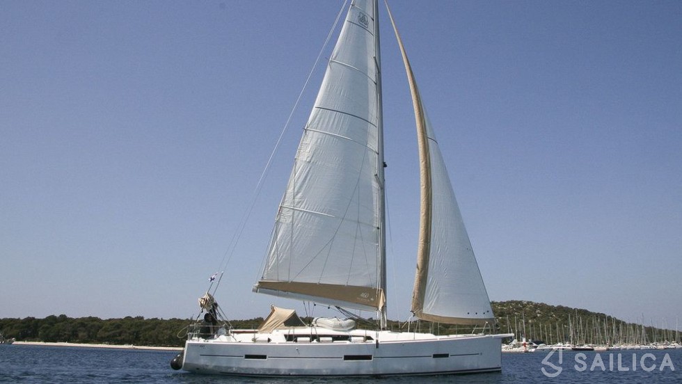 Dufour 460 GL - Yacht Charter Sailica