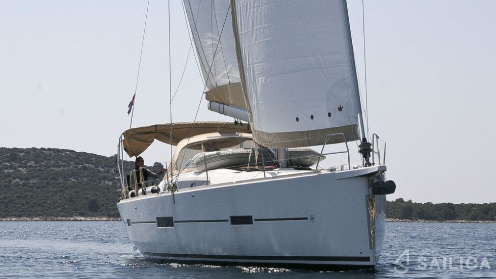 Dufour 460 GL - Yacht Charter Sailica