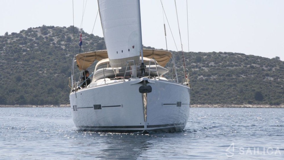 Dufour 460 GL - Yacht Charter Sailica