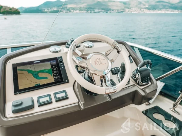 Monte Carlo 5 - Yacht Charter Sailica