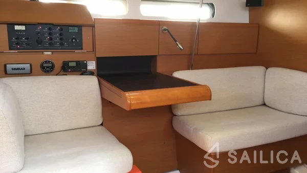 Sun Odyssey 439 - Yacht Charter Sailica