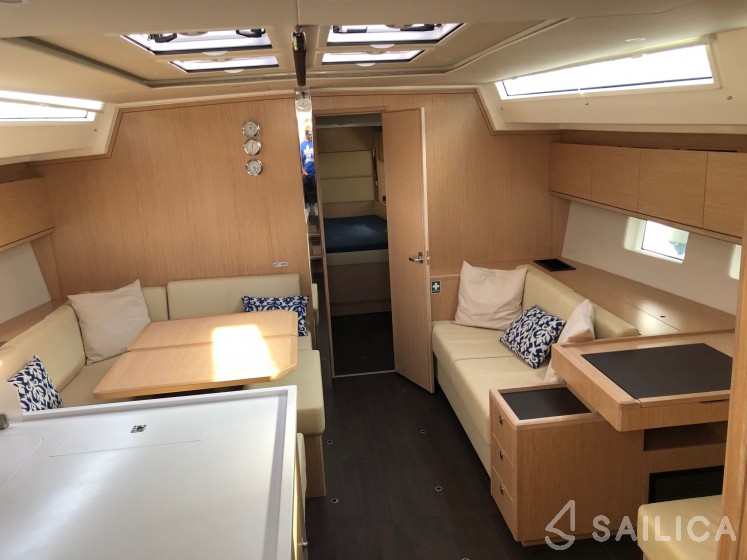 Bavaria C50 - Yacht Charter Sailica