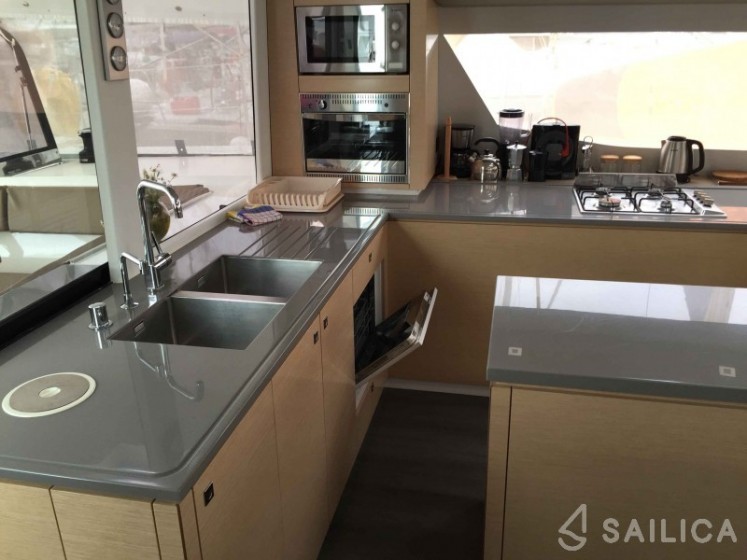 Saba 50 - Yacht Charter Sailica