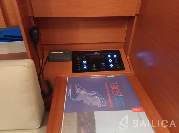 Dufour 310 GL - Yacht Charter Sailica