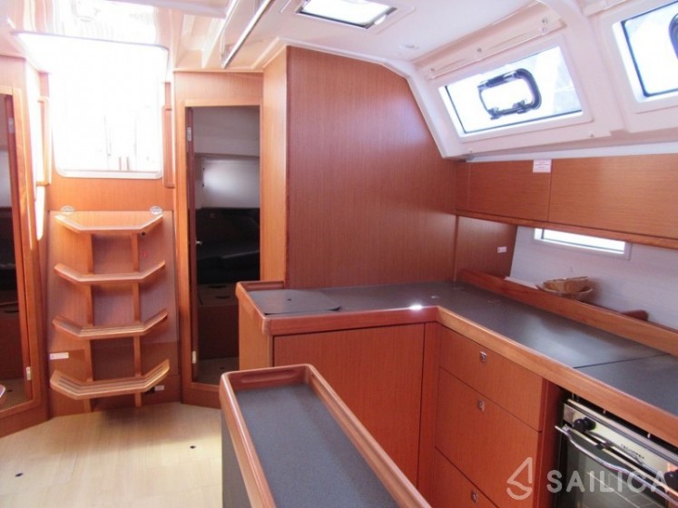 Bavaria 46 Cruiser - Yacht Charter Sailica