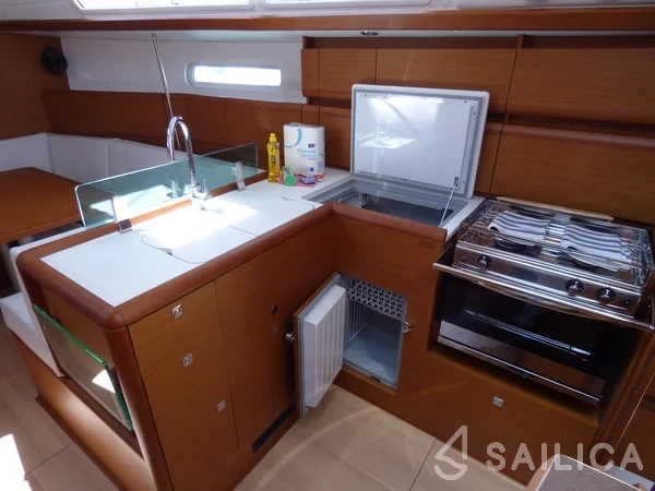 Sun Odyssey 389 - Yacht Charter Sailica