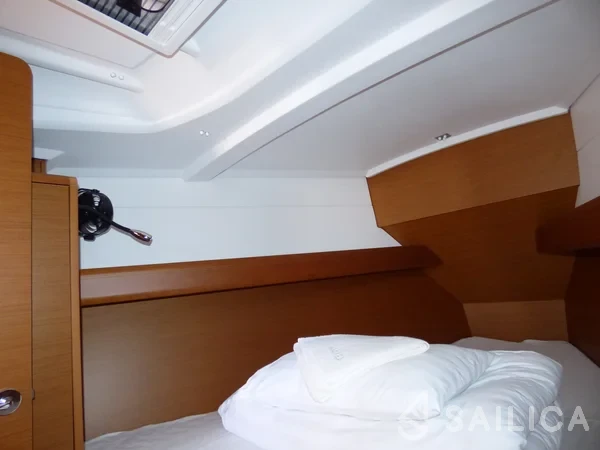 Sun Odyssey 389 - Yacht Charter Sailica