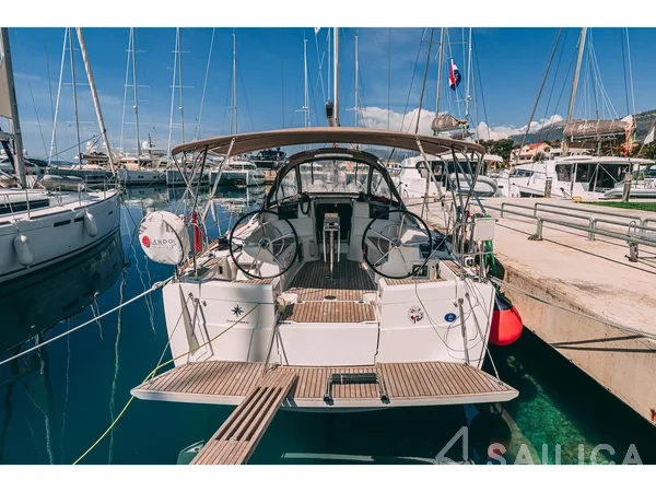 Sun Odyssey 389 - Yacht Charter Sailica