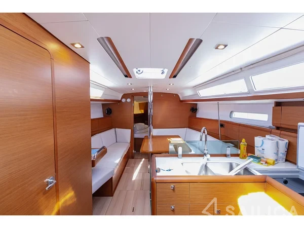 Sun Odyssey 389 - Yacht Charter Sailica